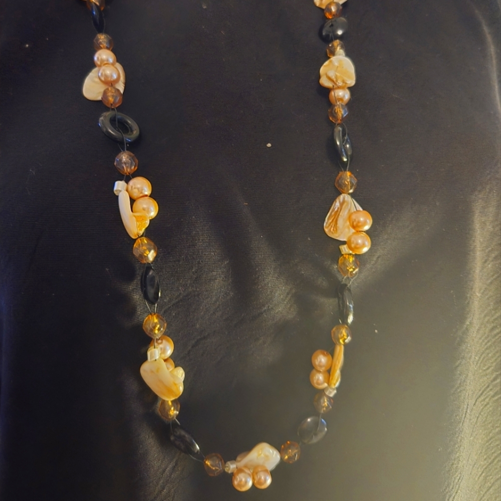 Cookie Lee Black and Cream Bead Necklace